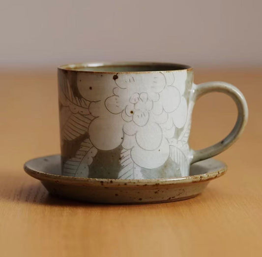 Soft Peony White – Minimalist Makeup Clay Cup & Saucer Set