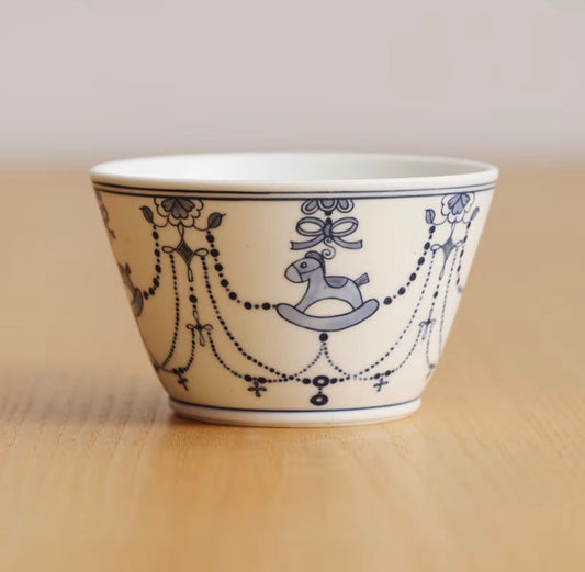 Merry Carousel – Underglaze Illustration Handheld Tea Cup