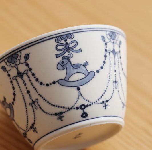 Merry Carousel – Underglaze Illustration Handheld Tea Cup